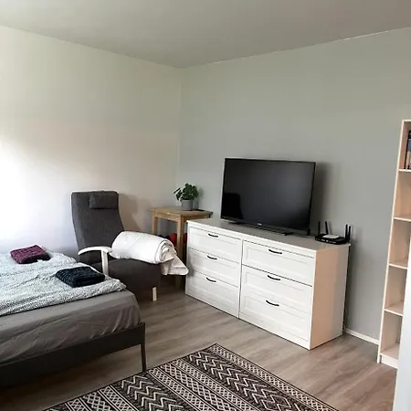 Cozy And Renovated In Munkkivuori! Helsinki